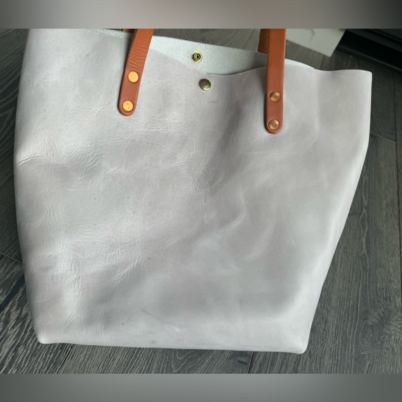 KMM & Co Leather Tote Bag in Light Gray - Picture 5 of 11